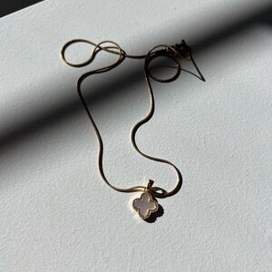 Elegant Gold Women's Necklace